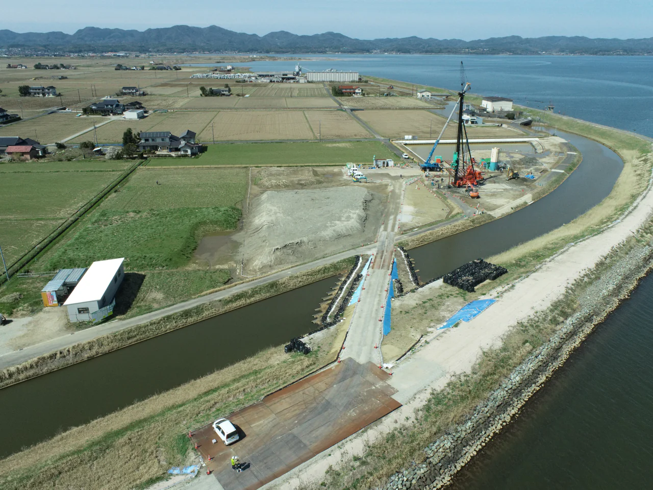 令和6年度 水利施設等保全高度化事業湖岸北地区 橋梁工事