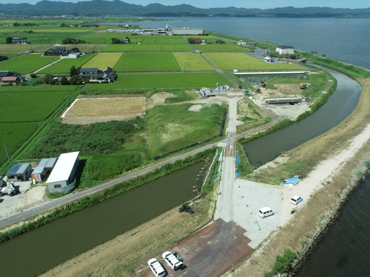 令和6年度 水利施設等保全高度化事業湖岸北地区 橋梁工事