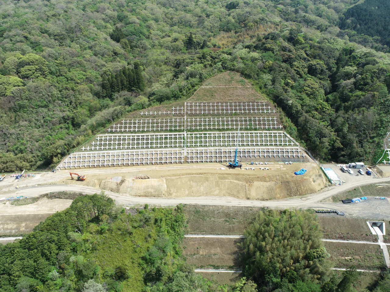 令和3年度湖陵多伎道路二部地区法面工事