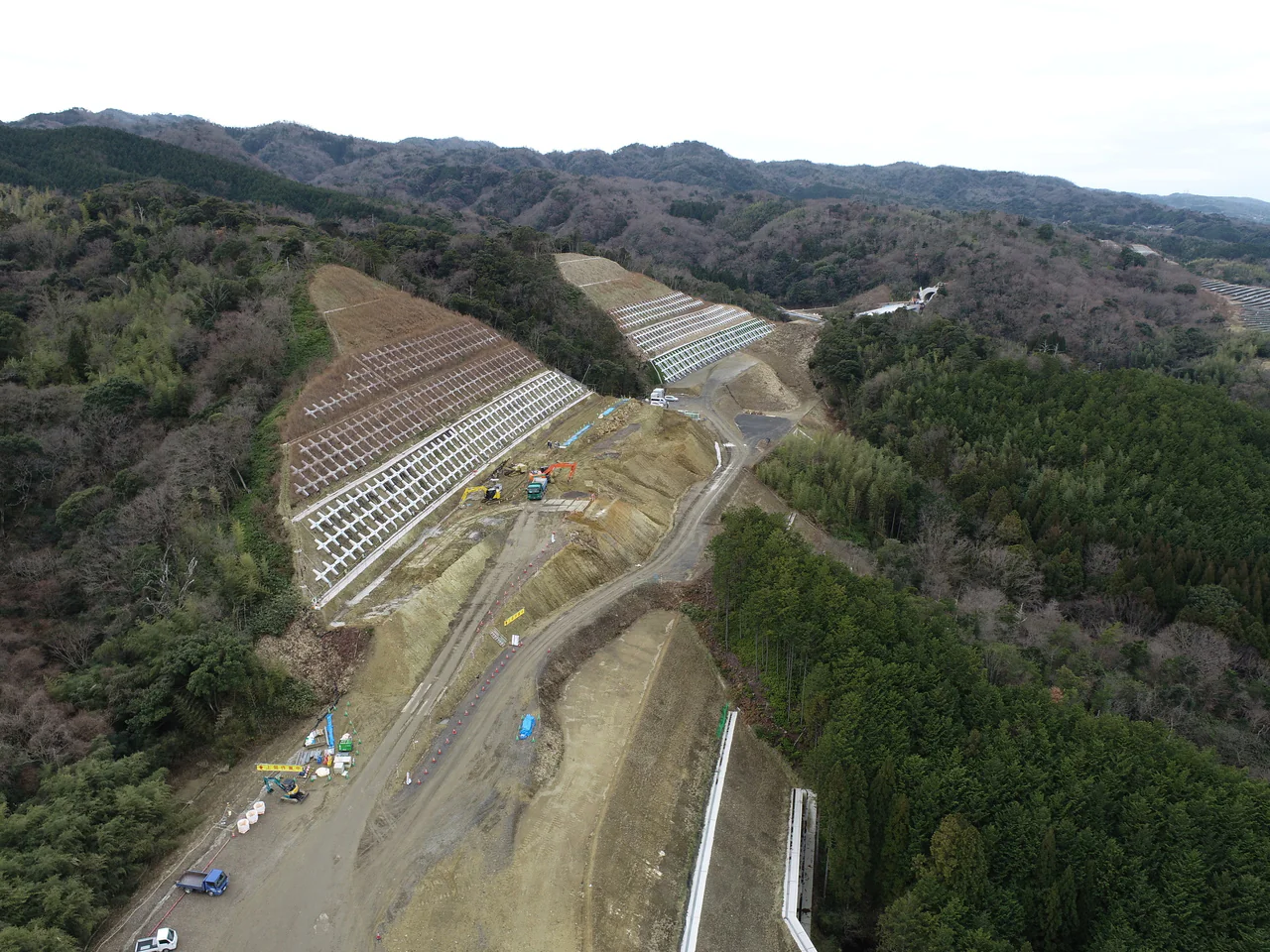 令和3年度湖陵多伎道路二部地区法面工事
