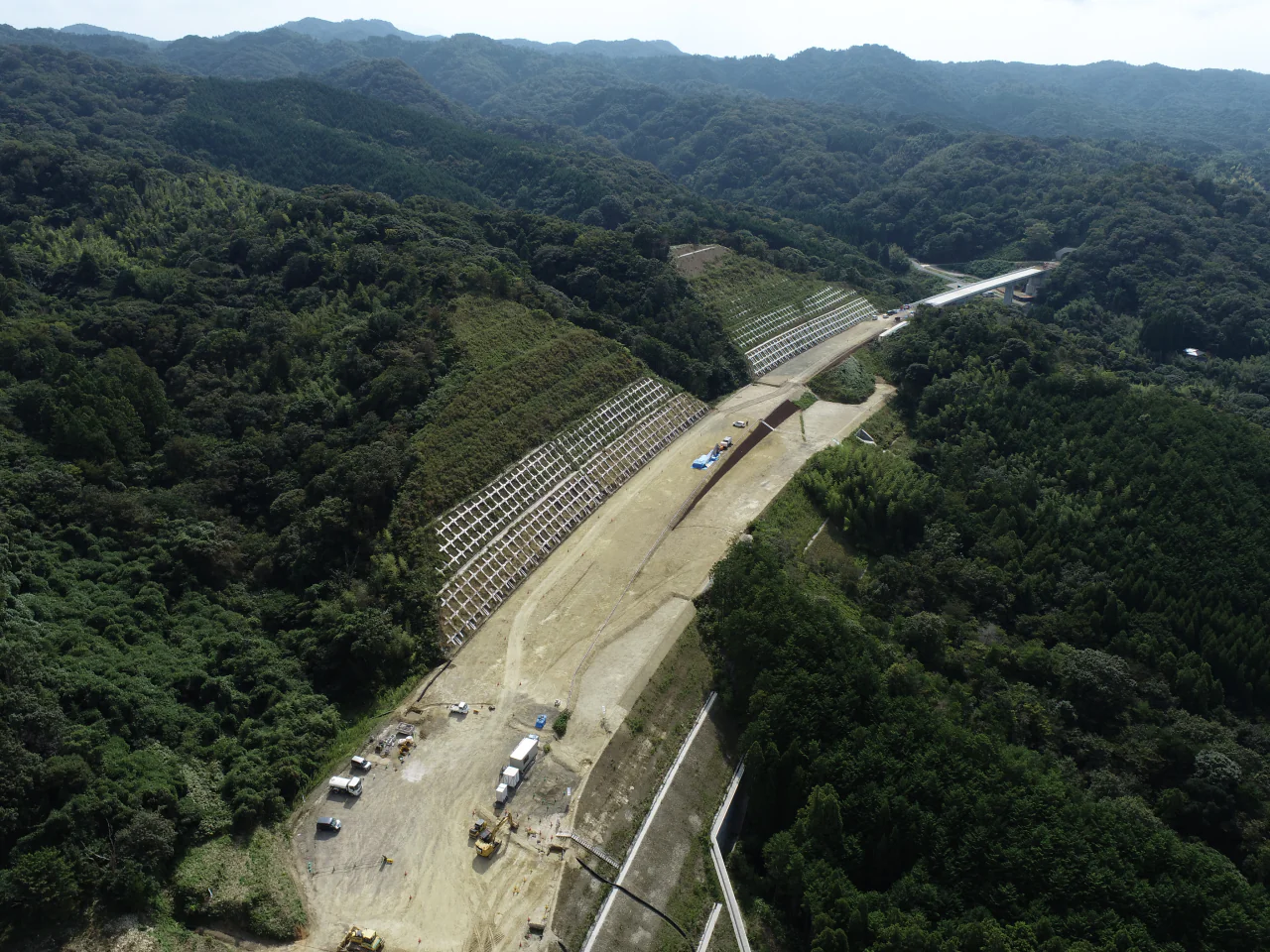 令和3年度湖陵多伎道路二部地区法面工事
