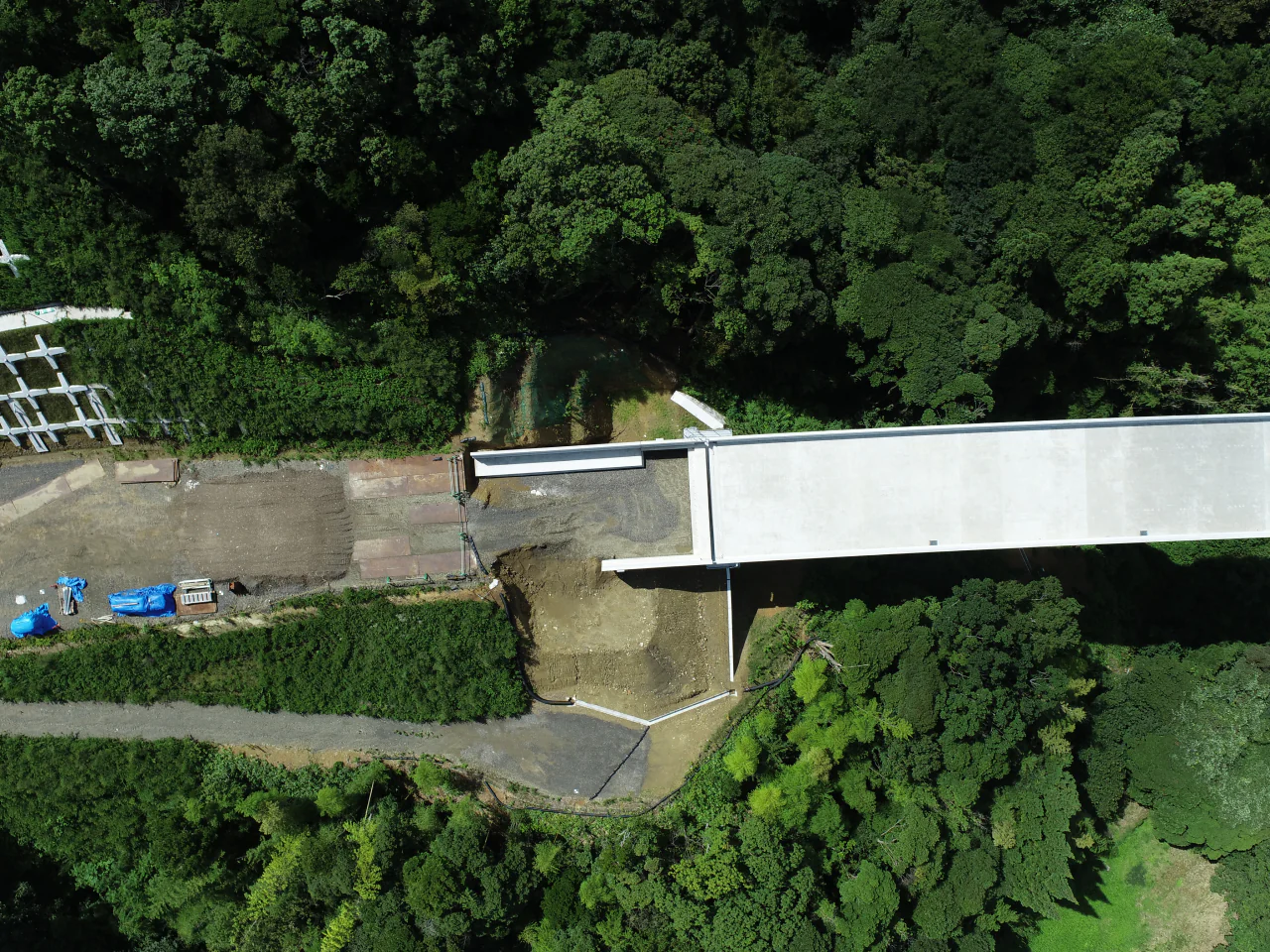 令和3年度湖陵多伎道路二部地区法面工事