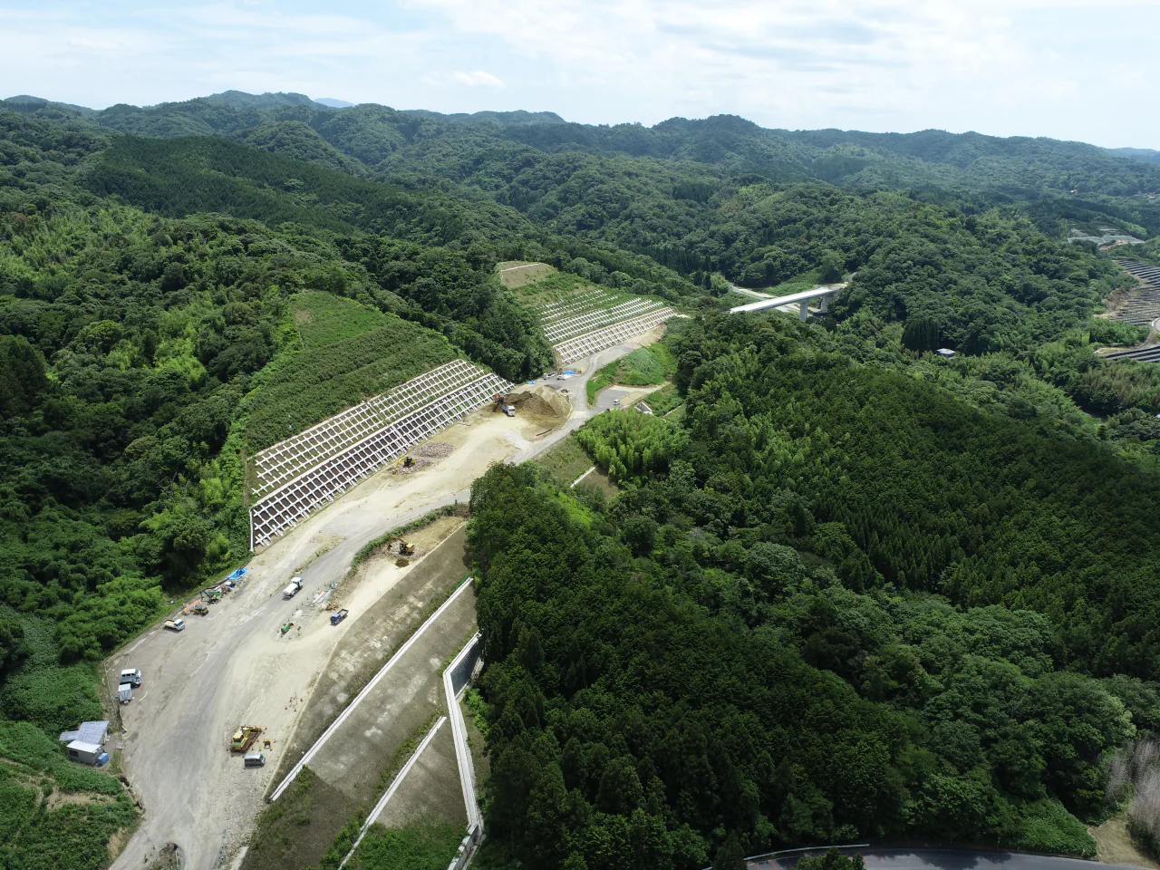 令和3年度湖陵多伎道路二部地区法面工事
