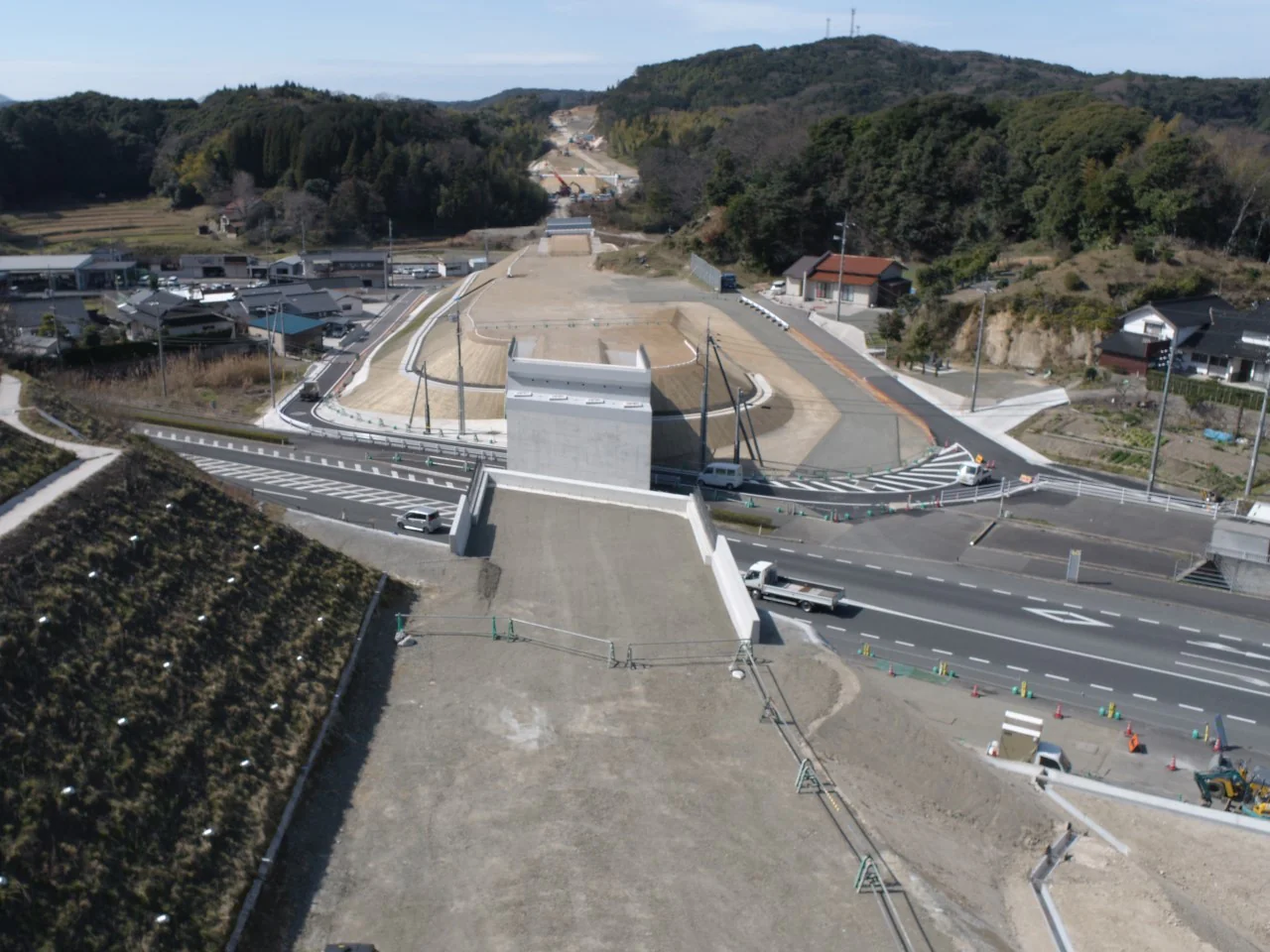 大田静間道路久手高架橋下部工事