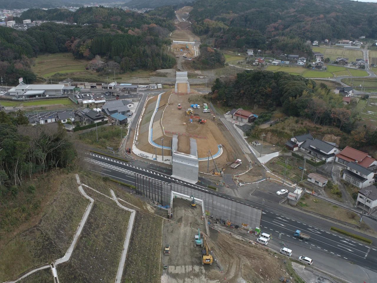 大田静間道路久手高架橋下部工事