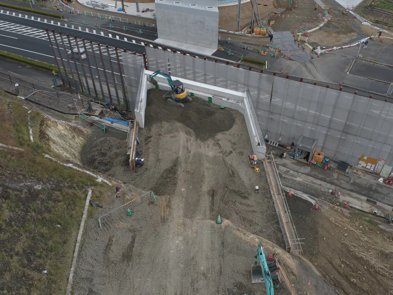 大田静間道路久手高架橋下部工事