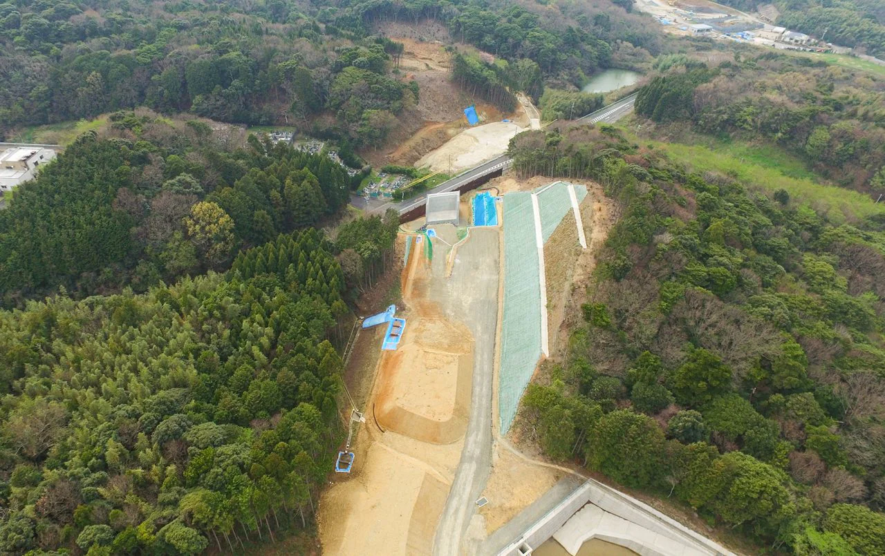 大田静間道路長久高架橋下部外工事