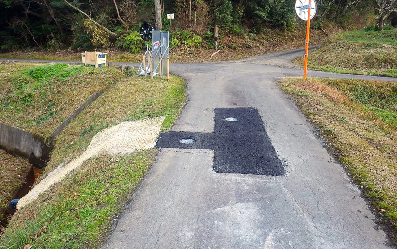 静間仁摩道路宅野地区外路側整備工事