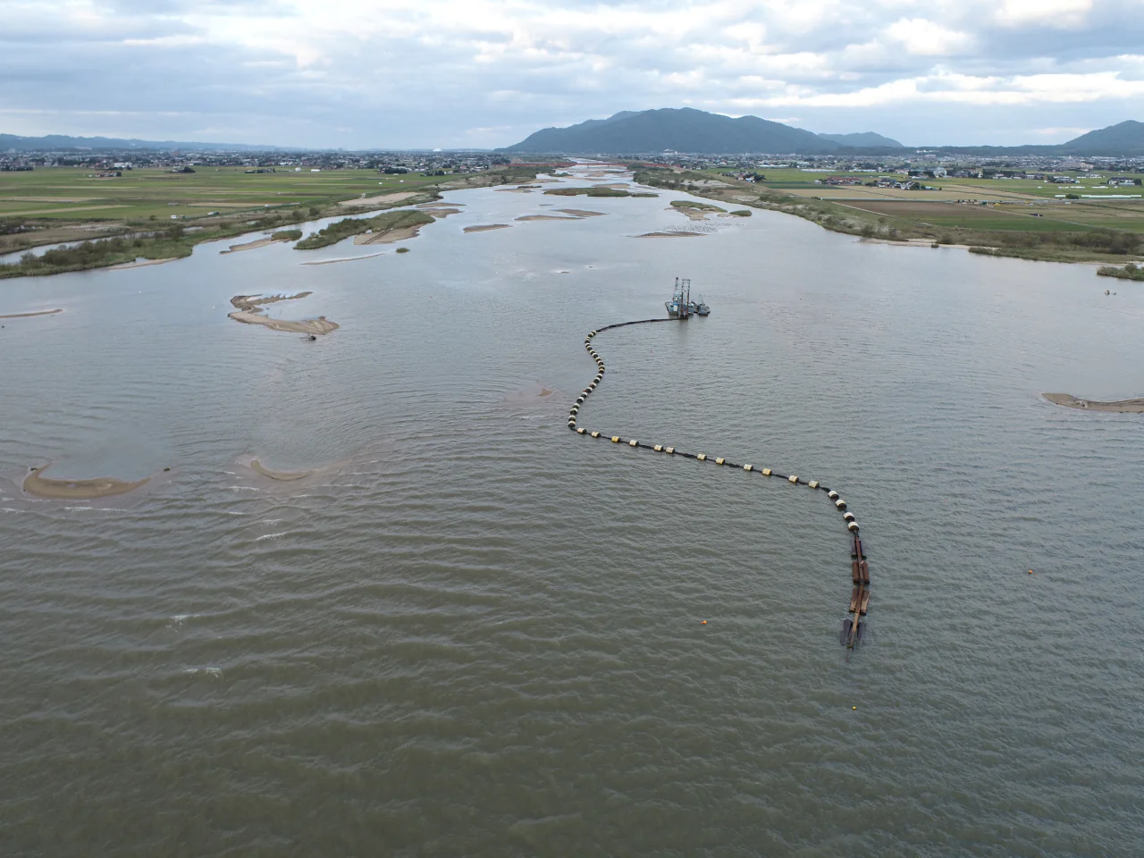 令和3年度斐伊川河口浚渫工事
