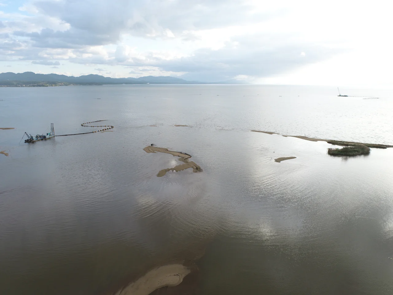 令和3年度斐伊川河口浚渫工事