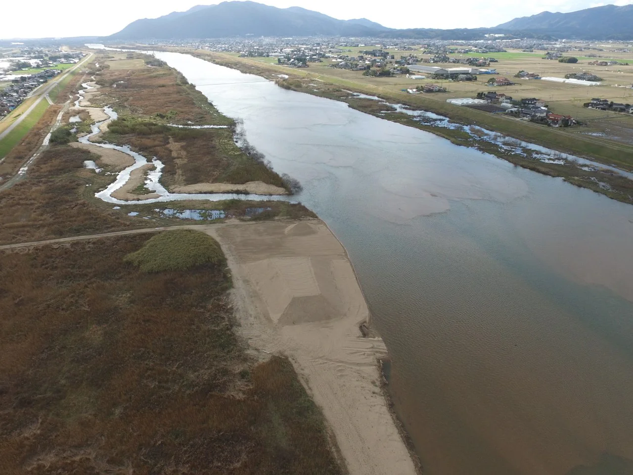 斐伊川掘削外工事