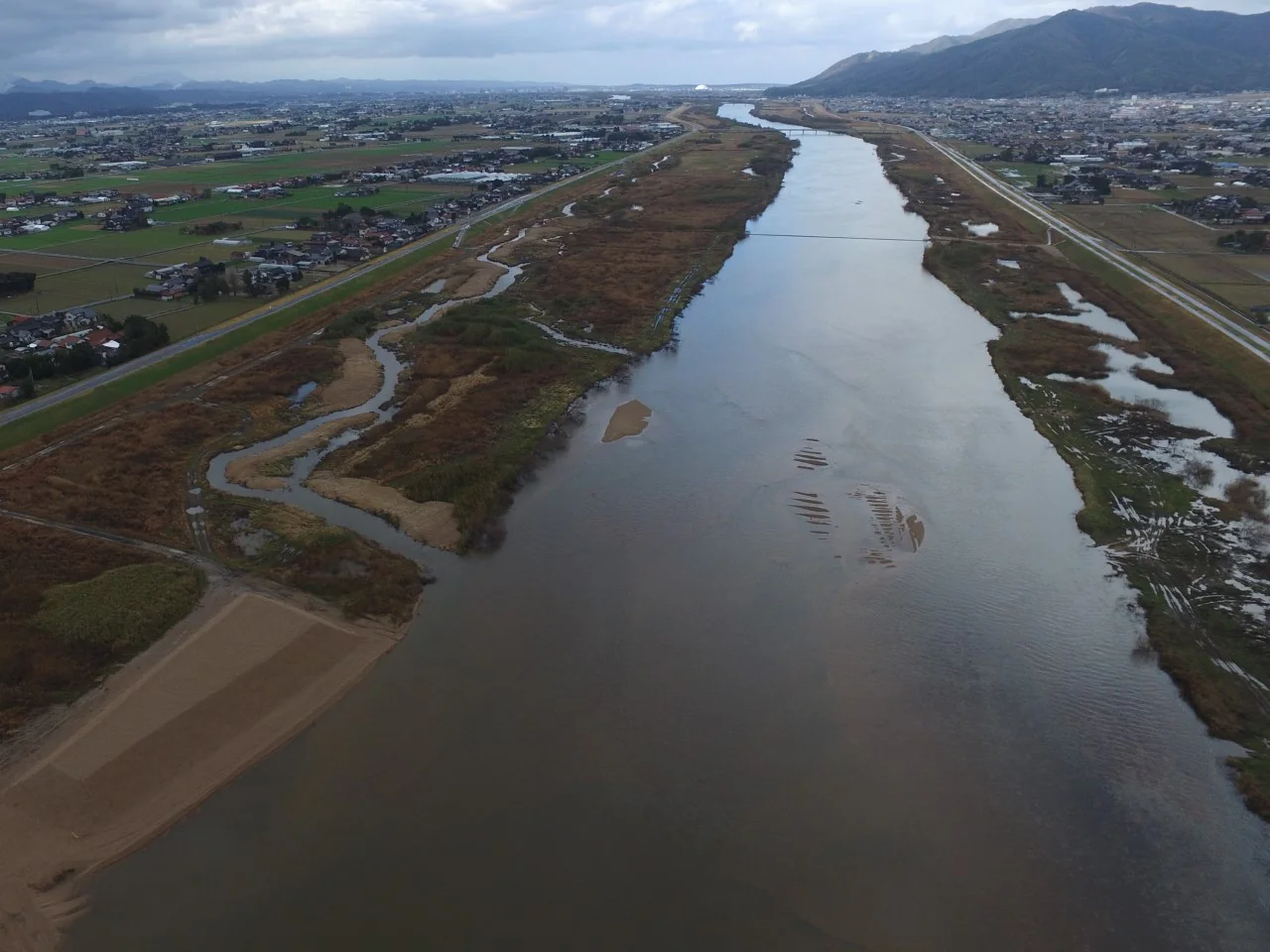 斐伊川掘削外工事
