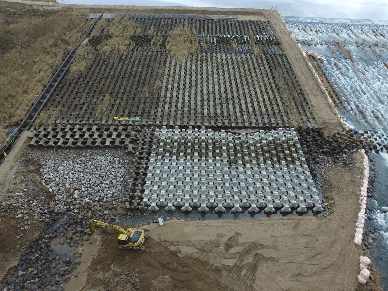 斐伊川掘削外工事