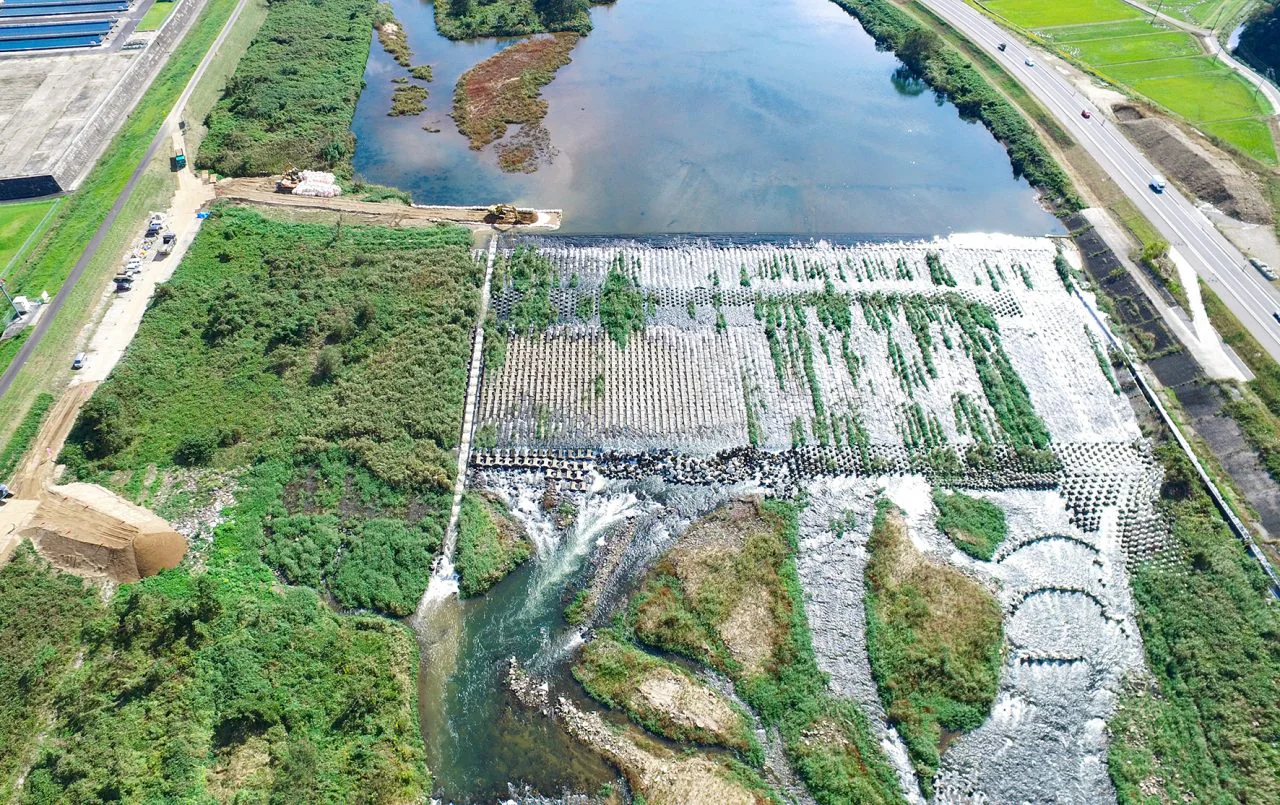 斐伊川掘削外工事