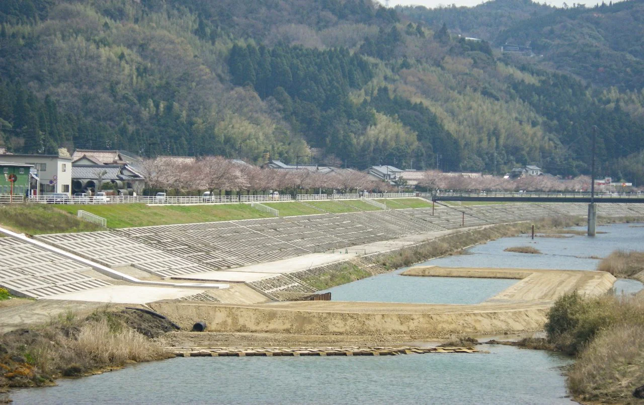斐伊川放水路護床工外工事