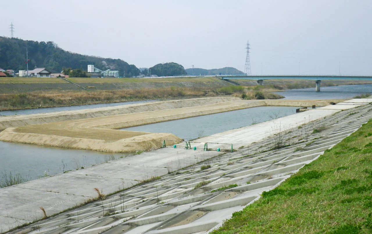 斐伊川放水路護床工外工事
