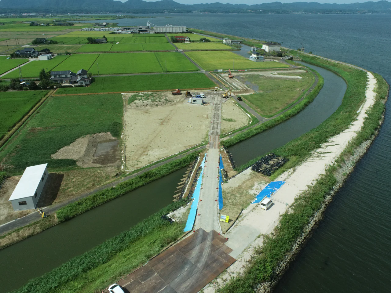 令和5年度 水利施設等保全高度化事業湖岸北地区 排水機場造成工事（その1）