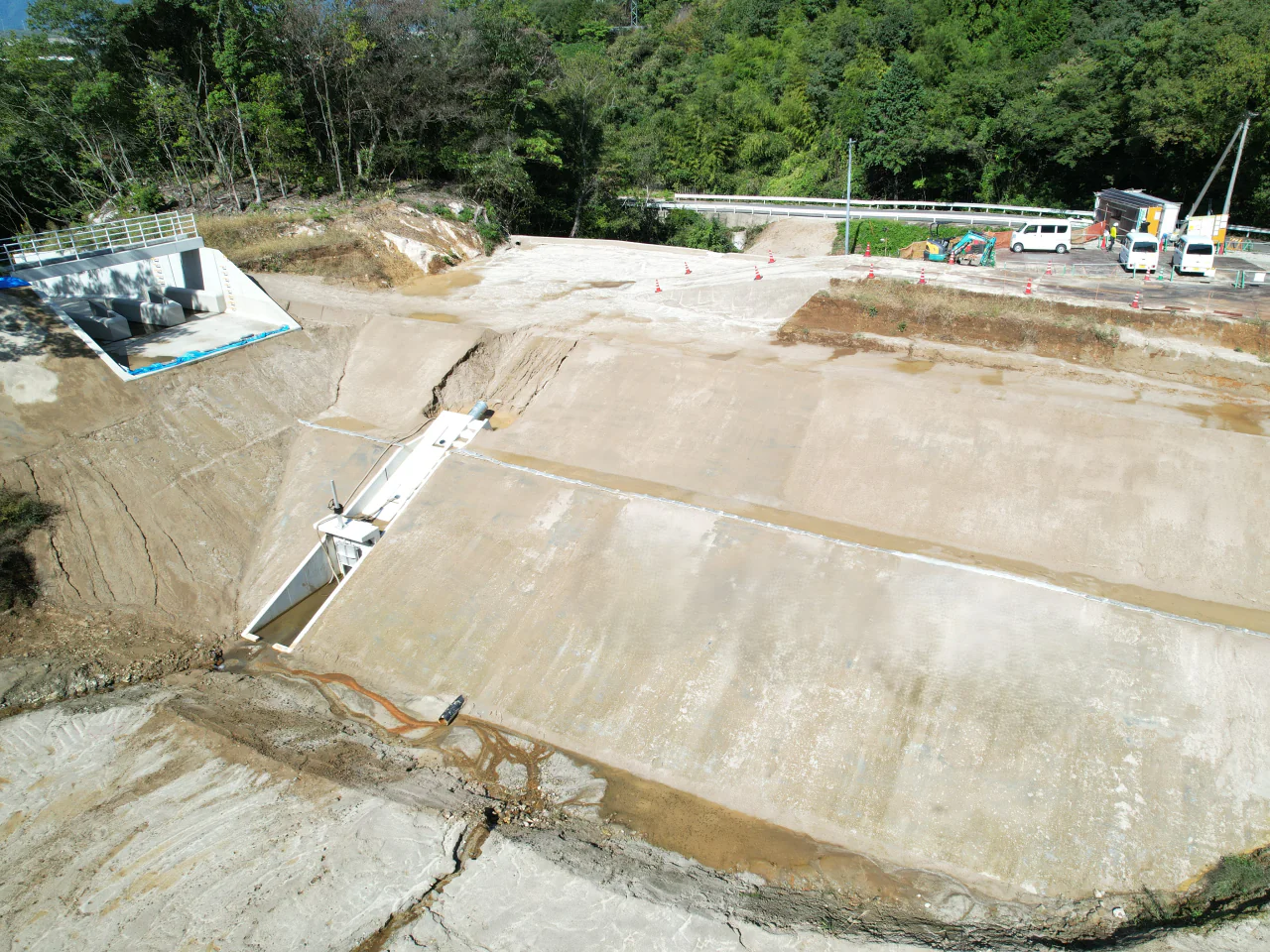 令和６年度 農村地域防災減災事業（ため池整備） 鳴滝地区 ため池改修（その２）工事