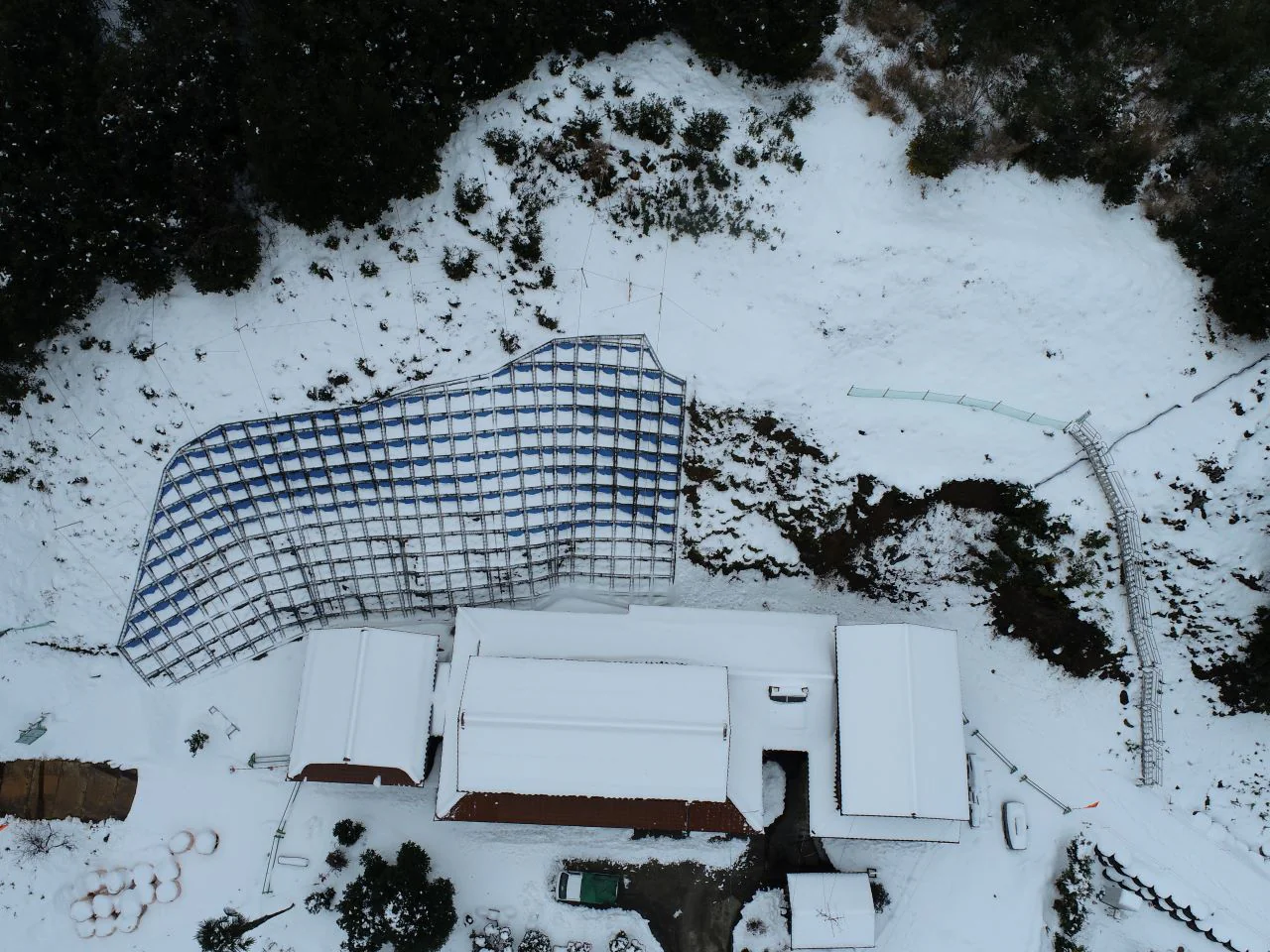 令和4年度県単緊急地すべり対策事業斐川地区斜面改良工事