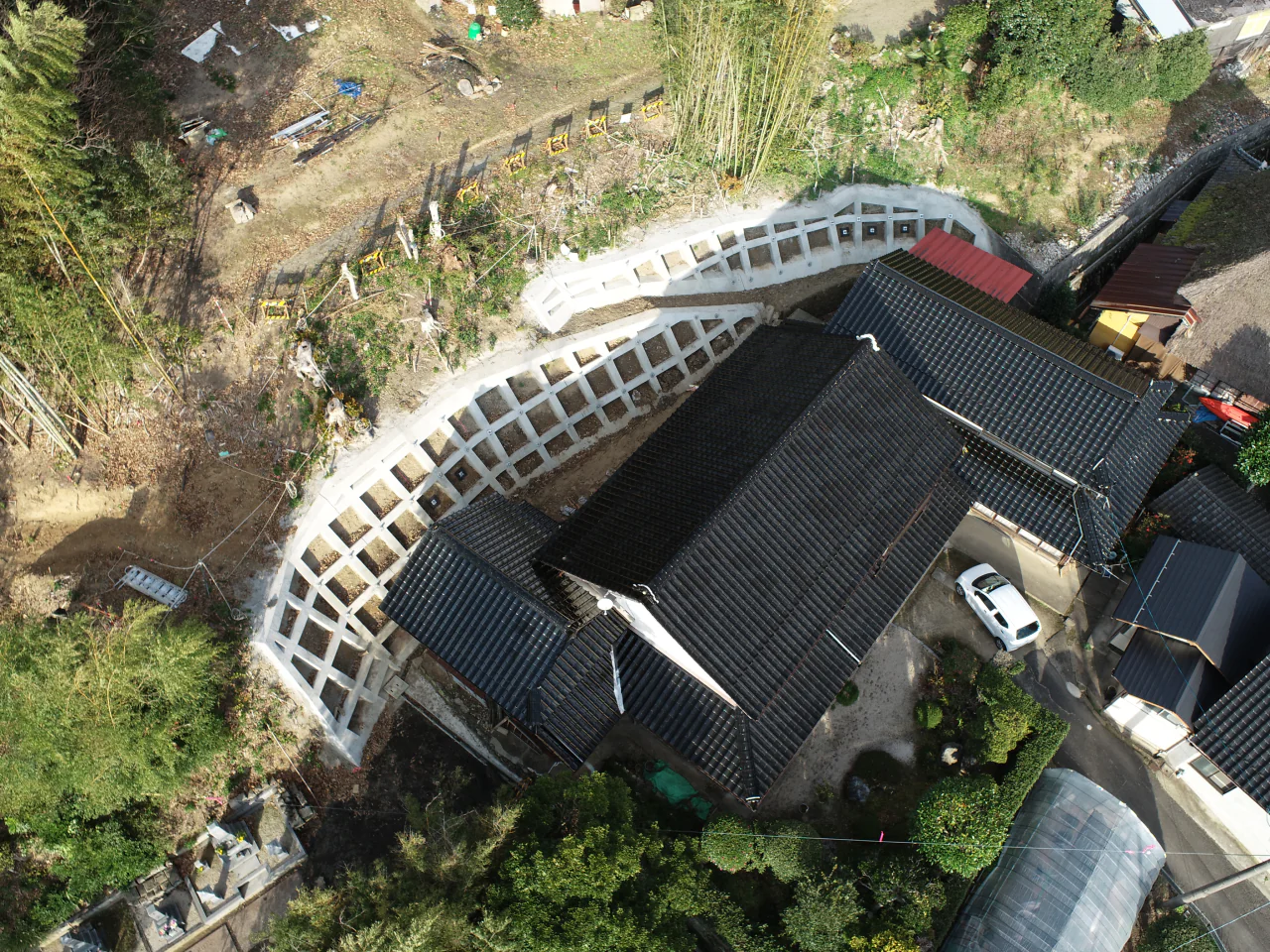 令和3年度地すべり防止事業（多久4ブロック）山腹工事