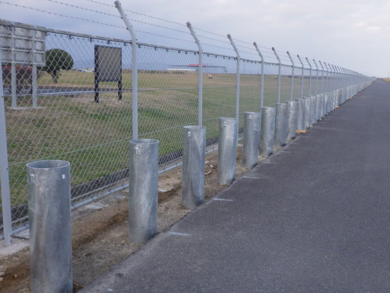 出雲空港車両進入防止施設設置工事第１期