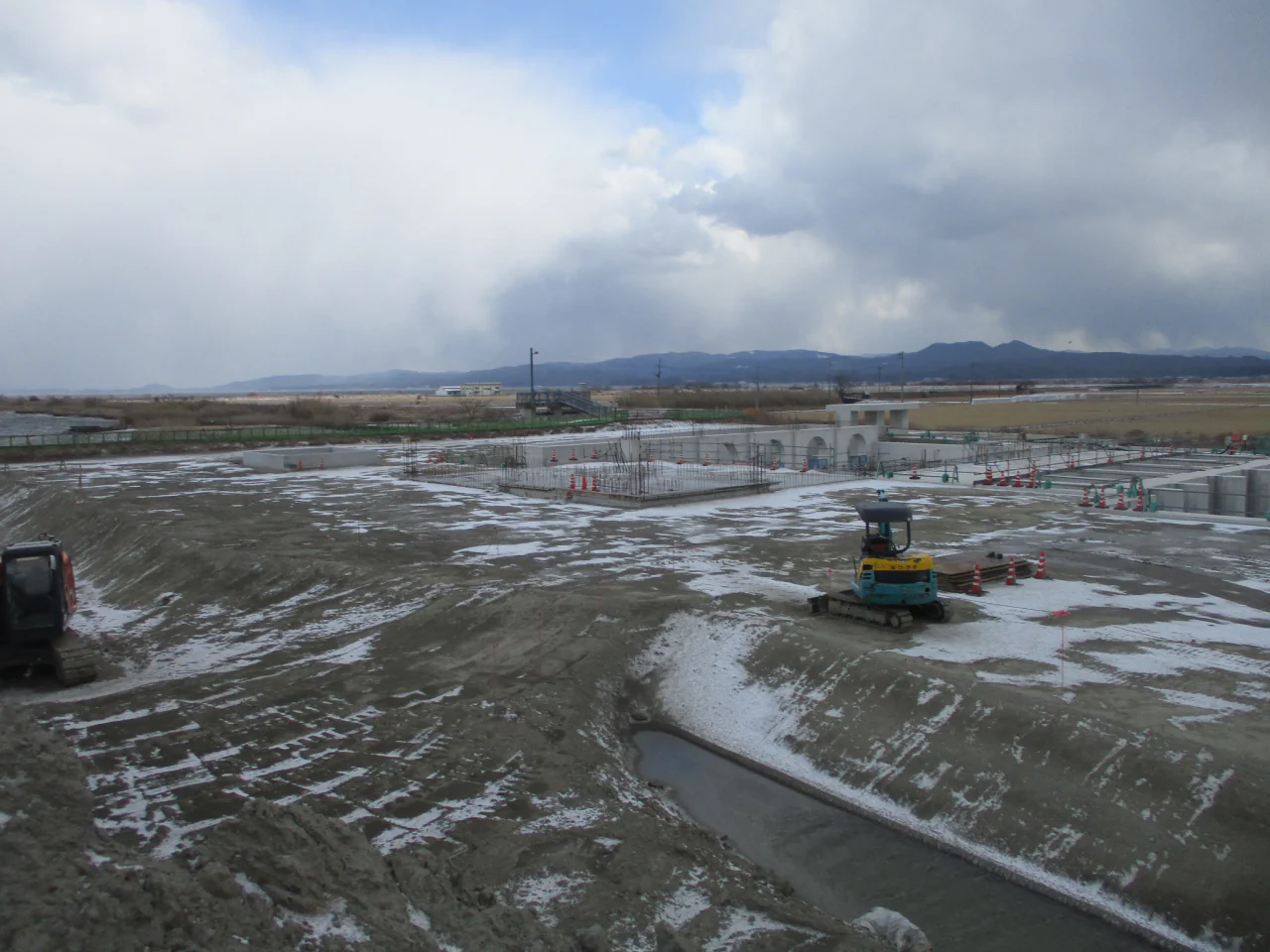 宍道湖西岸農地整備事業　論田川排水機場建屋建築工事