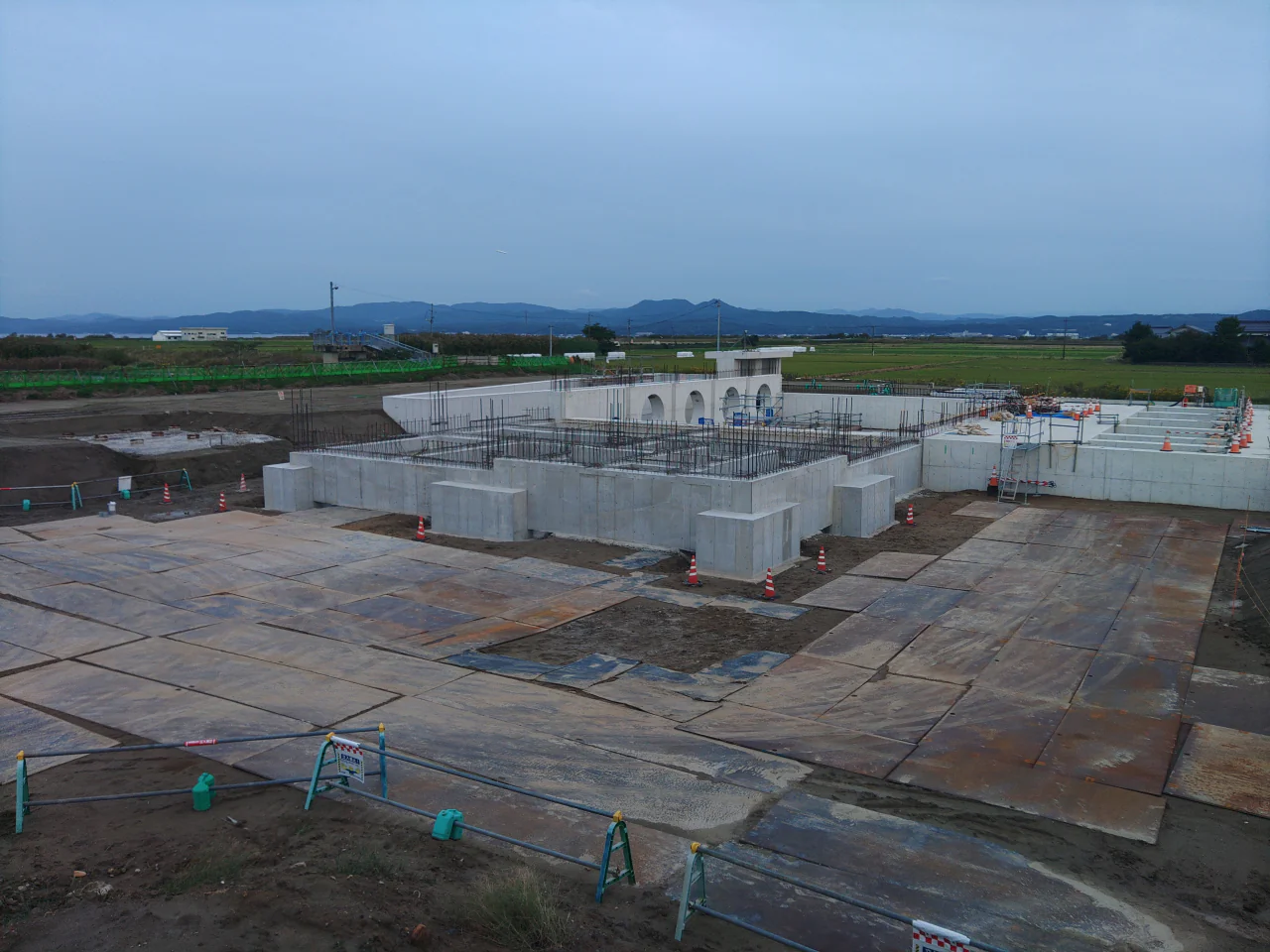 宍道湖西岸農地整備事業　論田川排水機場建屋建築工事