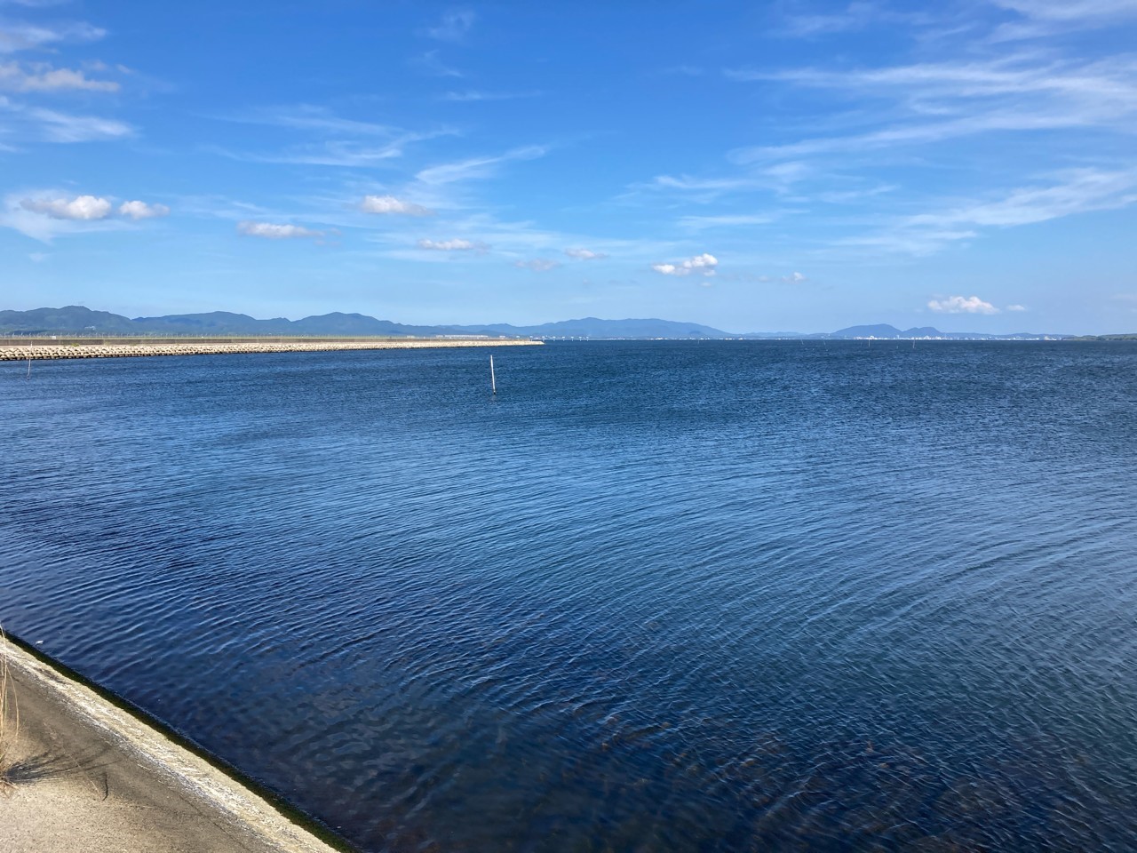 R5ゼロ県　出雲空港周辺対策事業　新建川・宍道湖覆砂工事