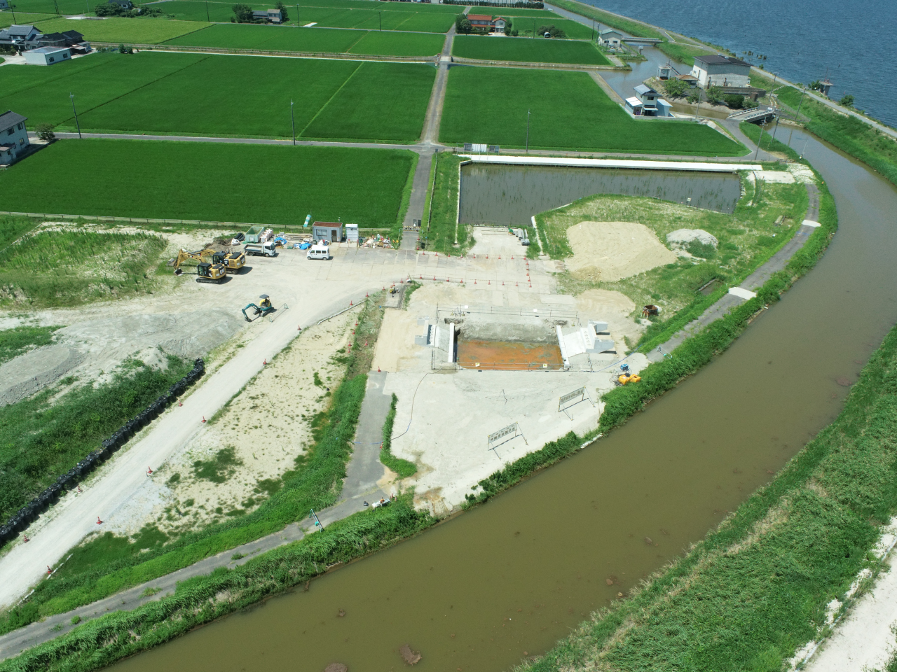 令和6年度 水利施設等保全高度化事業湖岸北地区 橋梁工事