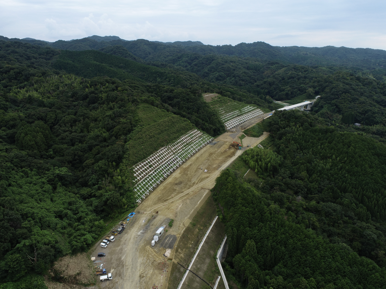 令和3年度湖陵多伎道路二部地区法面工事