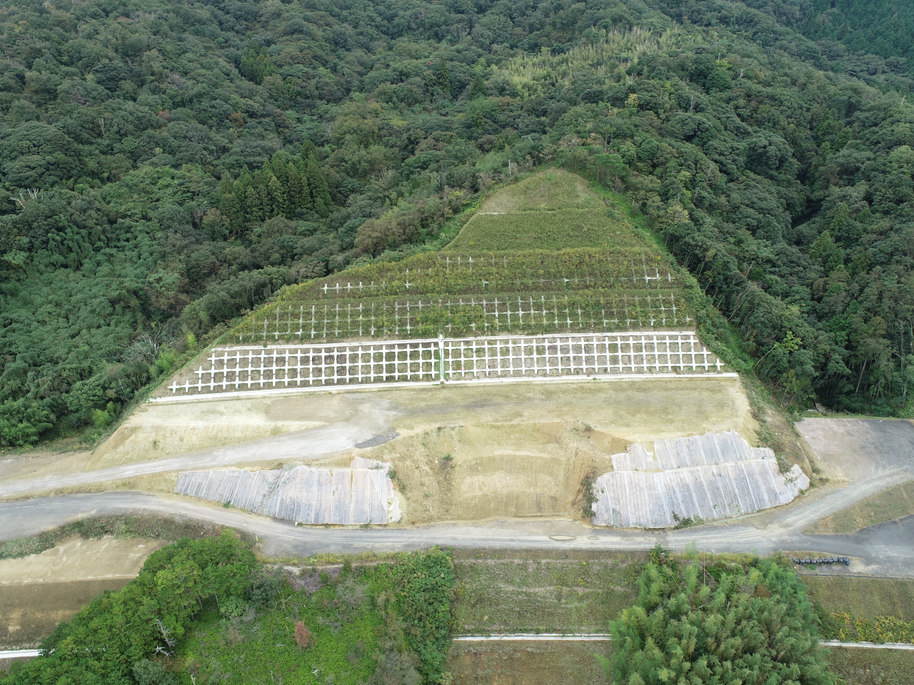 令和3年度湖陵多伎道路二部地区法面工事