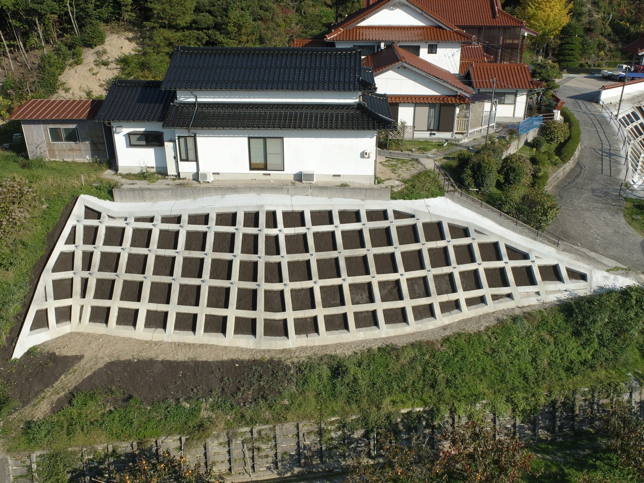 令和元年度地すべり防止事業（多久５ブロック）山腹工事