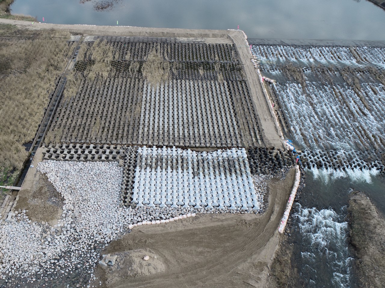 斐伊川掘削外工事