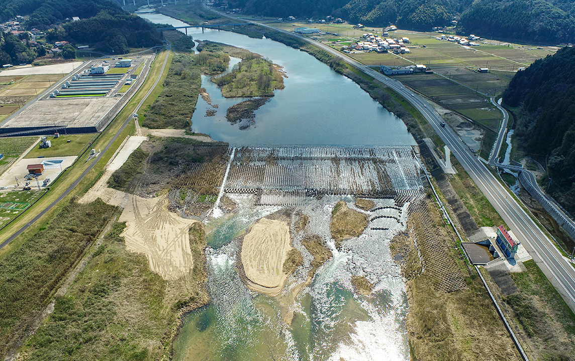 斐伊川掘削外工事