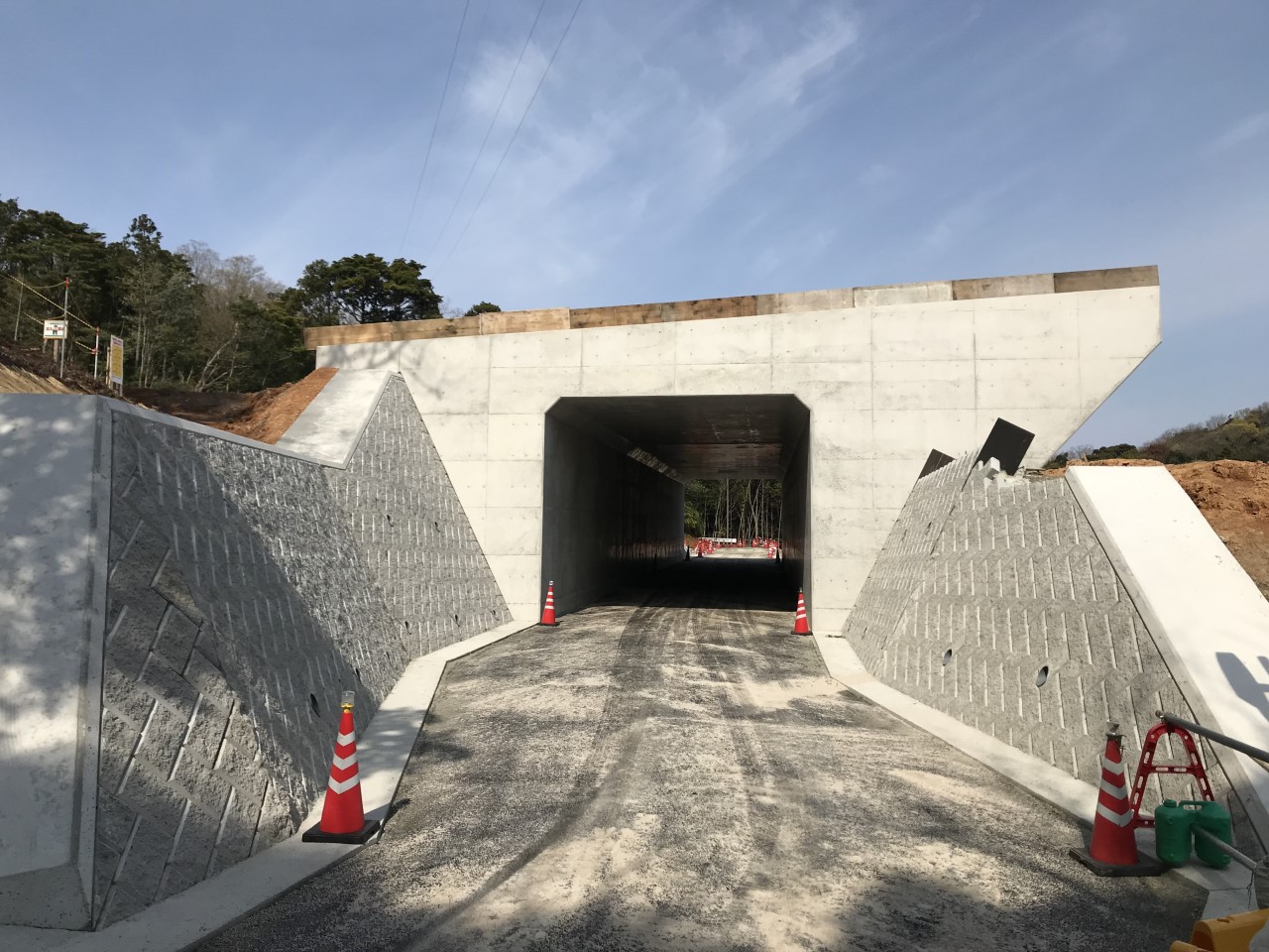 静間仁摩道路宅野地区改良第４工事