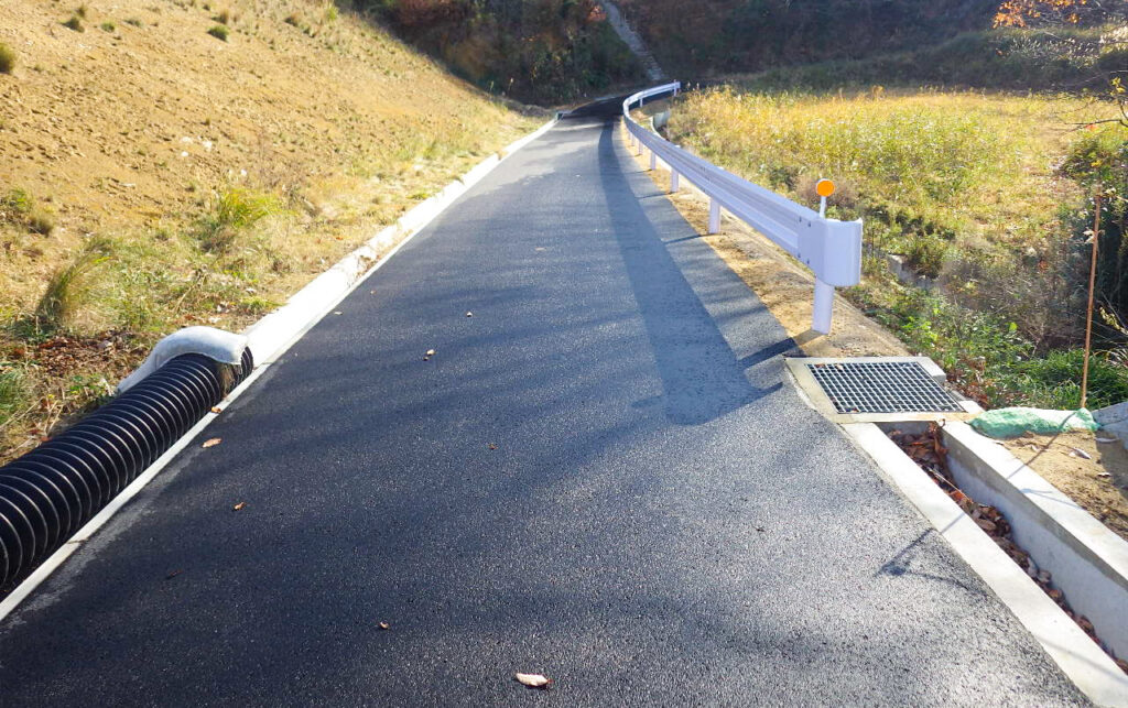 湖陵多伎道路路側整備工事