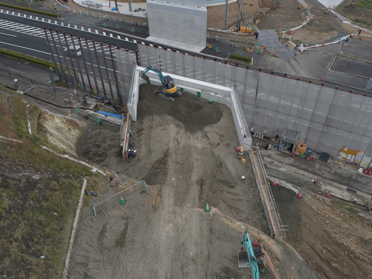 大田静間道路久手高架橋下部工事