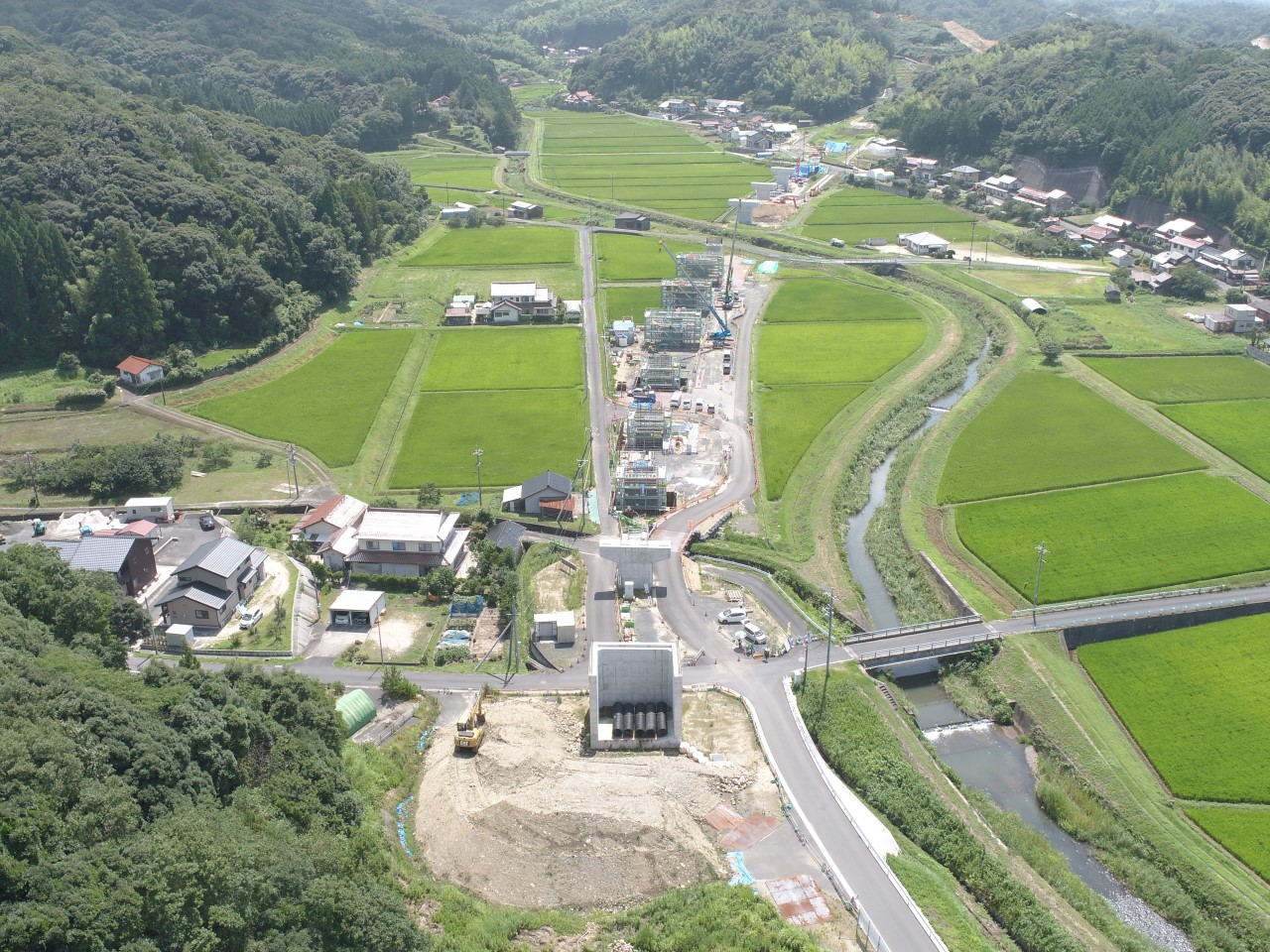 出雲湖陵道路常楽寺第２高架橋下部第４工事