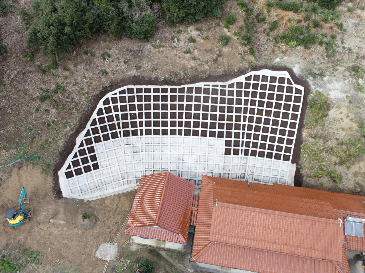 令和4年度県単緊急地すべり対策事業斐川地区斜面改良工事