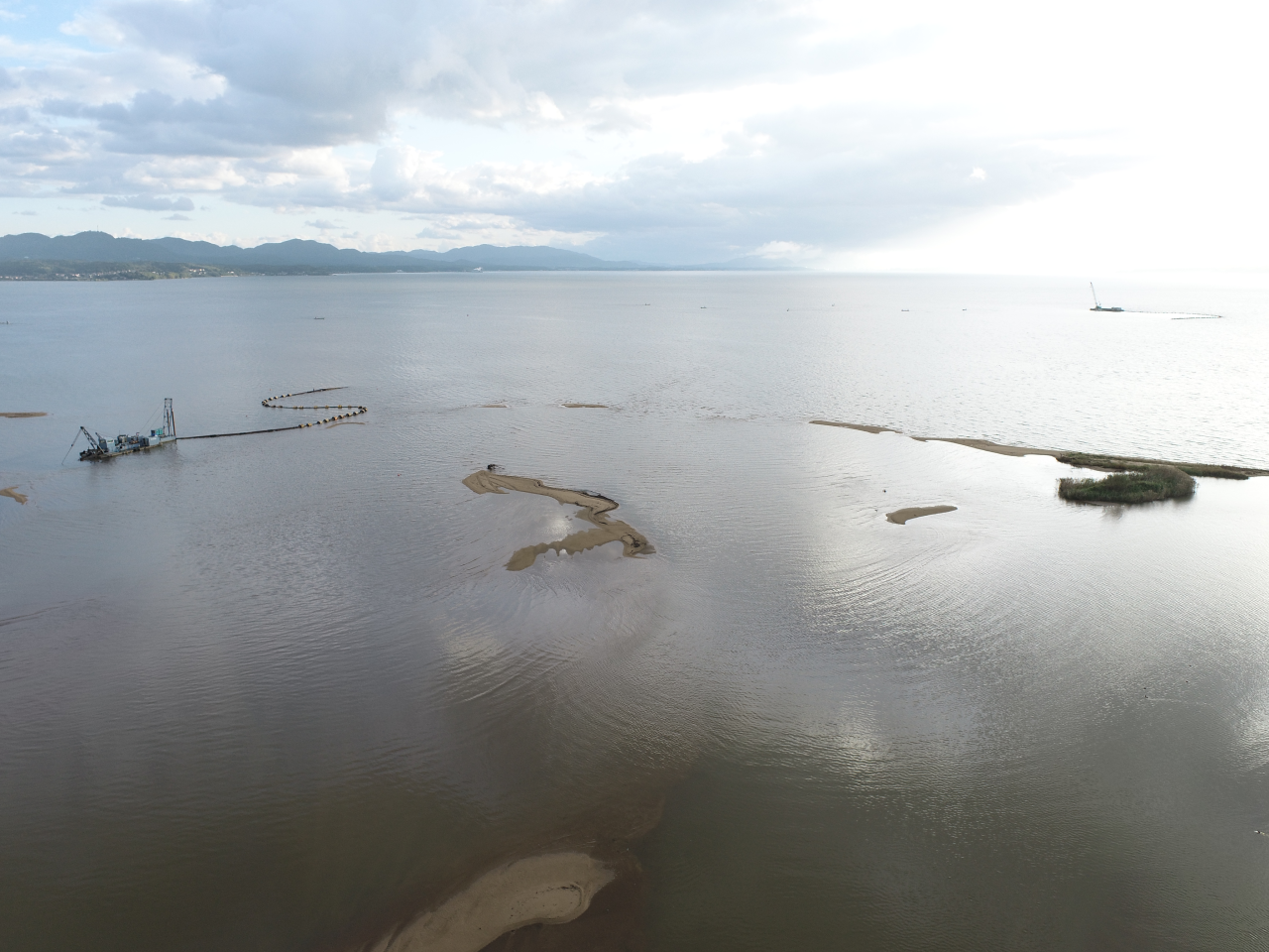 令和3年度斐伊川河口浚渫工事