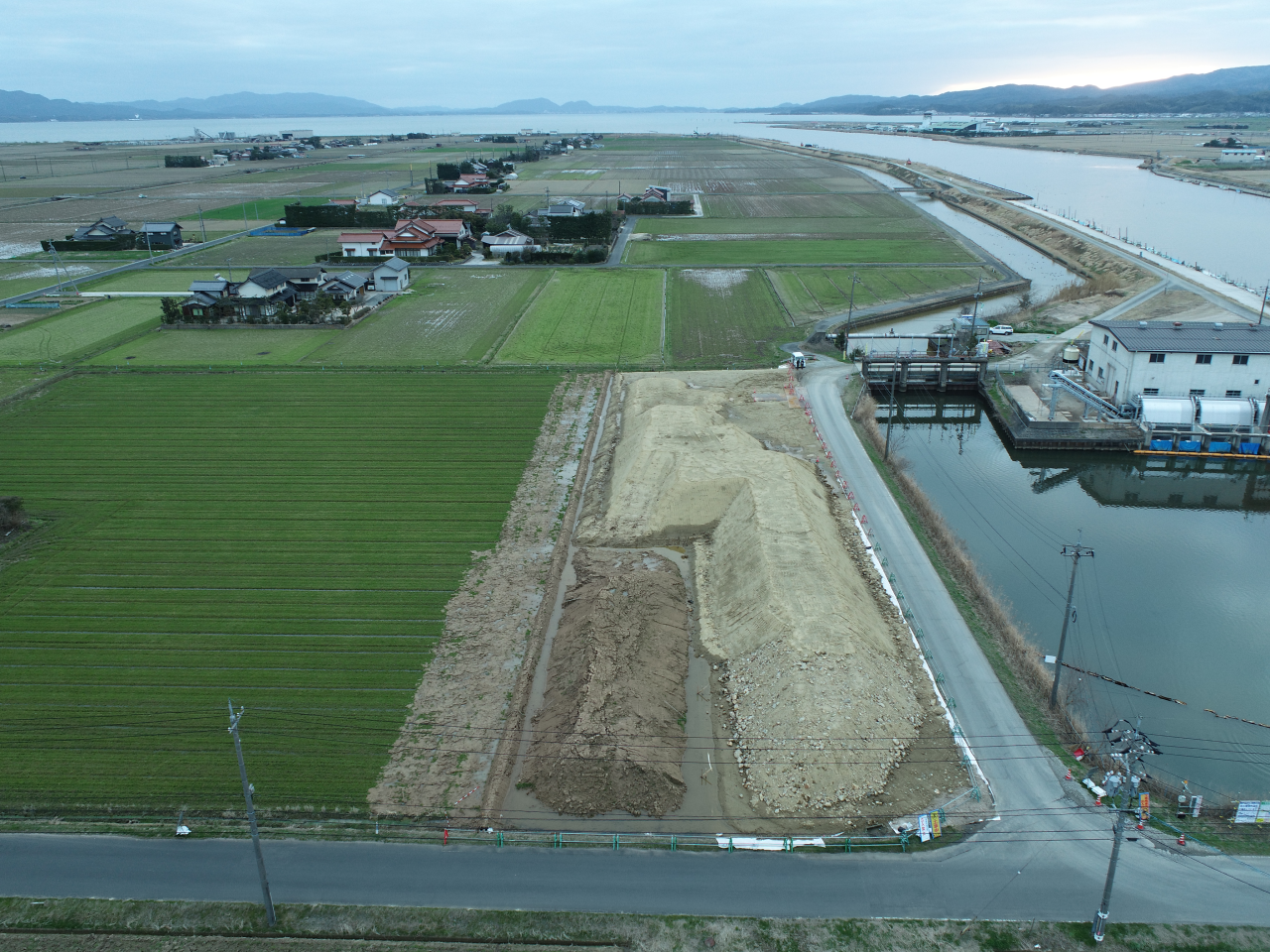 令和5年度 水利施設等保全高度化事業湖岸北地区 排水機場造成工事（その1）