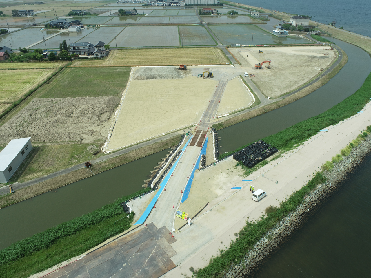 令和5年度 水利施設等保全高度化事業湖岸北地区 排水機場造成工事（その1）