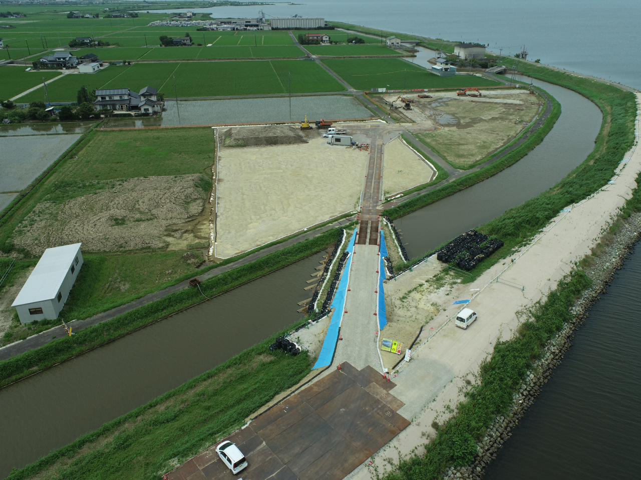 令和5年度 水利施設等保全高度化事業湖岸北地区 排水機場造成工事（その1）