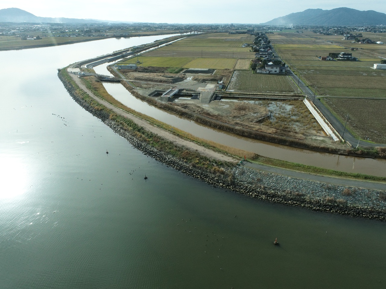令和７年度水利施設等保全高度化事業 湖岸北地区 排水機場造成工事（その３）