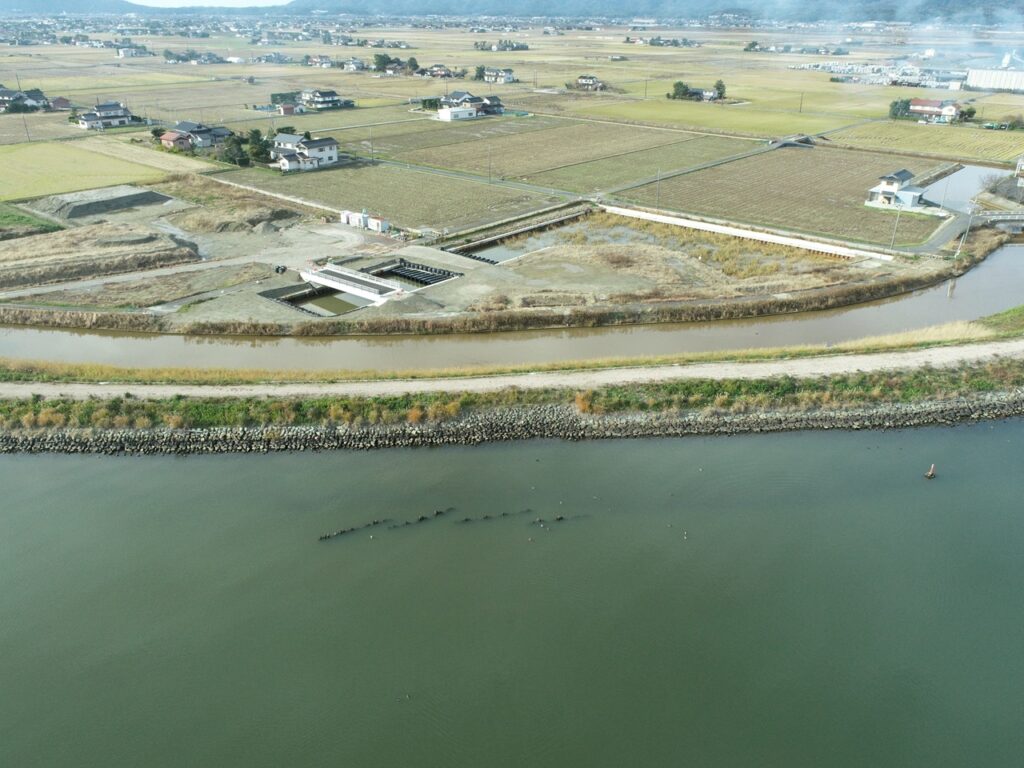 令和７年度水利施設等保全高度化事業 湖岸北地区 排水機場造成工事（その３）