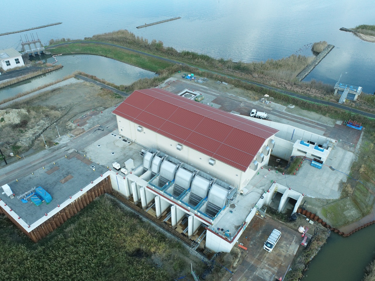 宍道湖西岸農地整備事業　論田川排水機場建屋建築工事