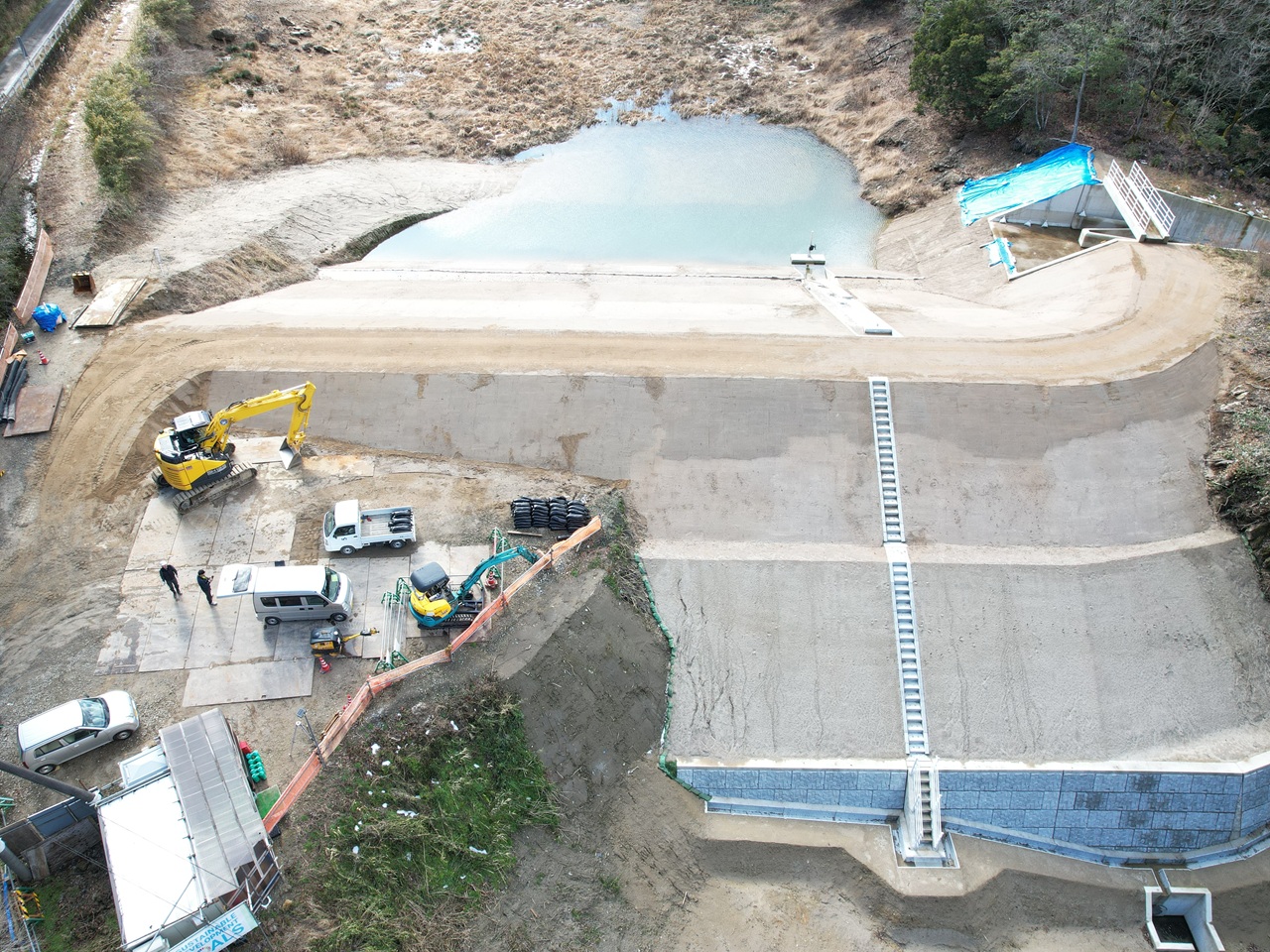 令和７年度　農村地域防災減災事業（ため池整備）鳴滝地区　ため池改修（その３）工事