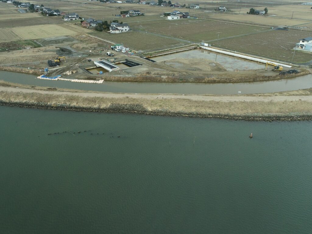 令和７年度水利施設等保全高度化事業 湖岸北地区 排水機場造成工事（その３）