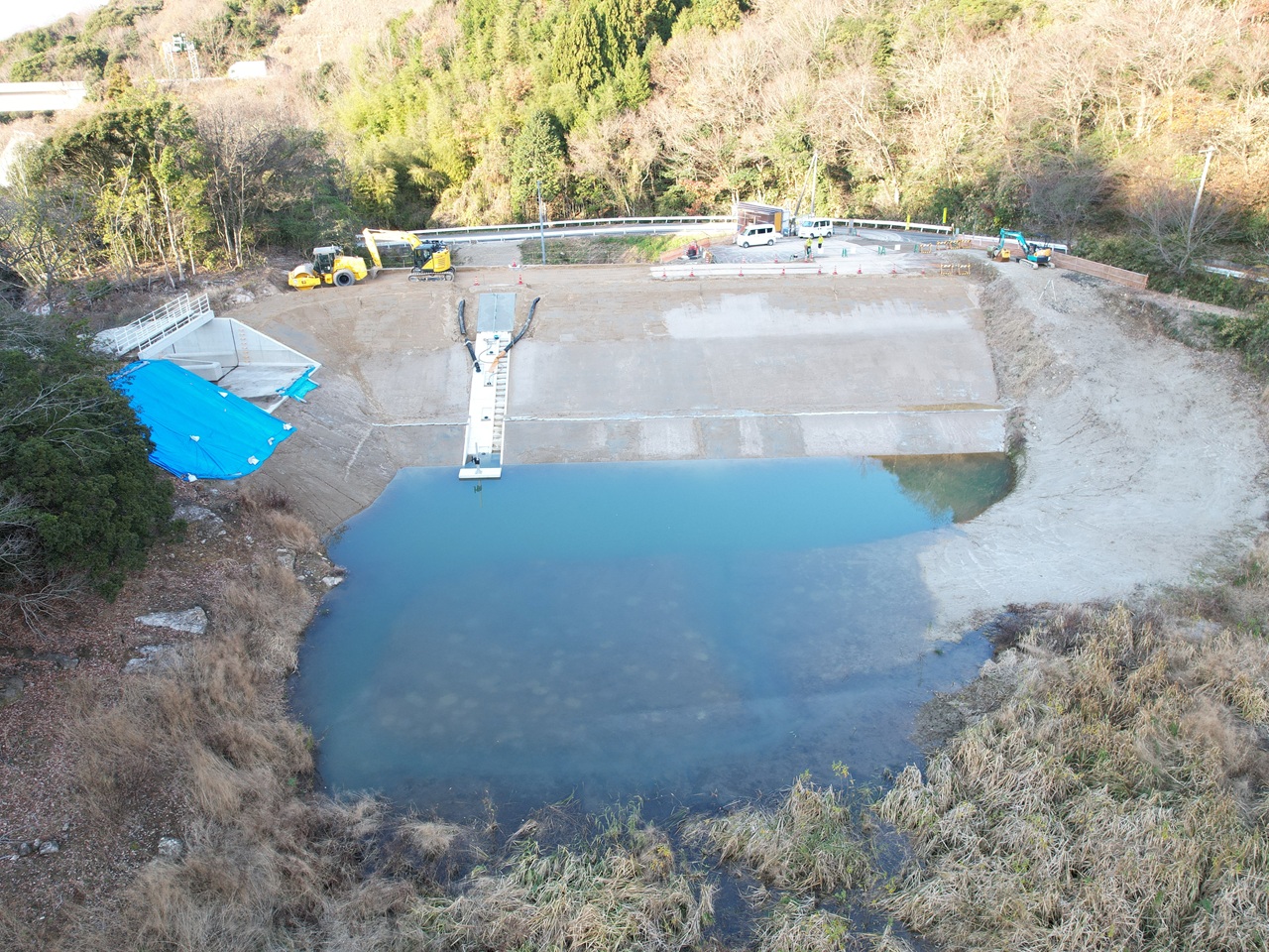 令和７年度　農村地域防災減災事業（ため池整備）鳴滝地区　ため池改修（その３）工事