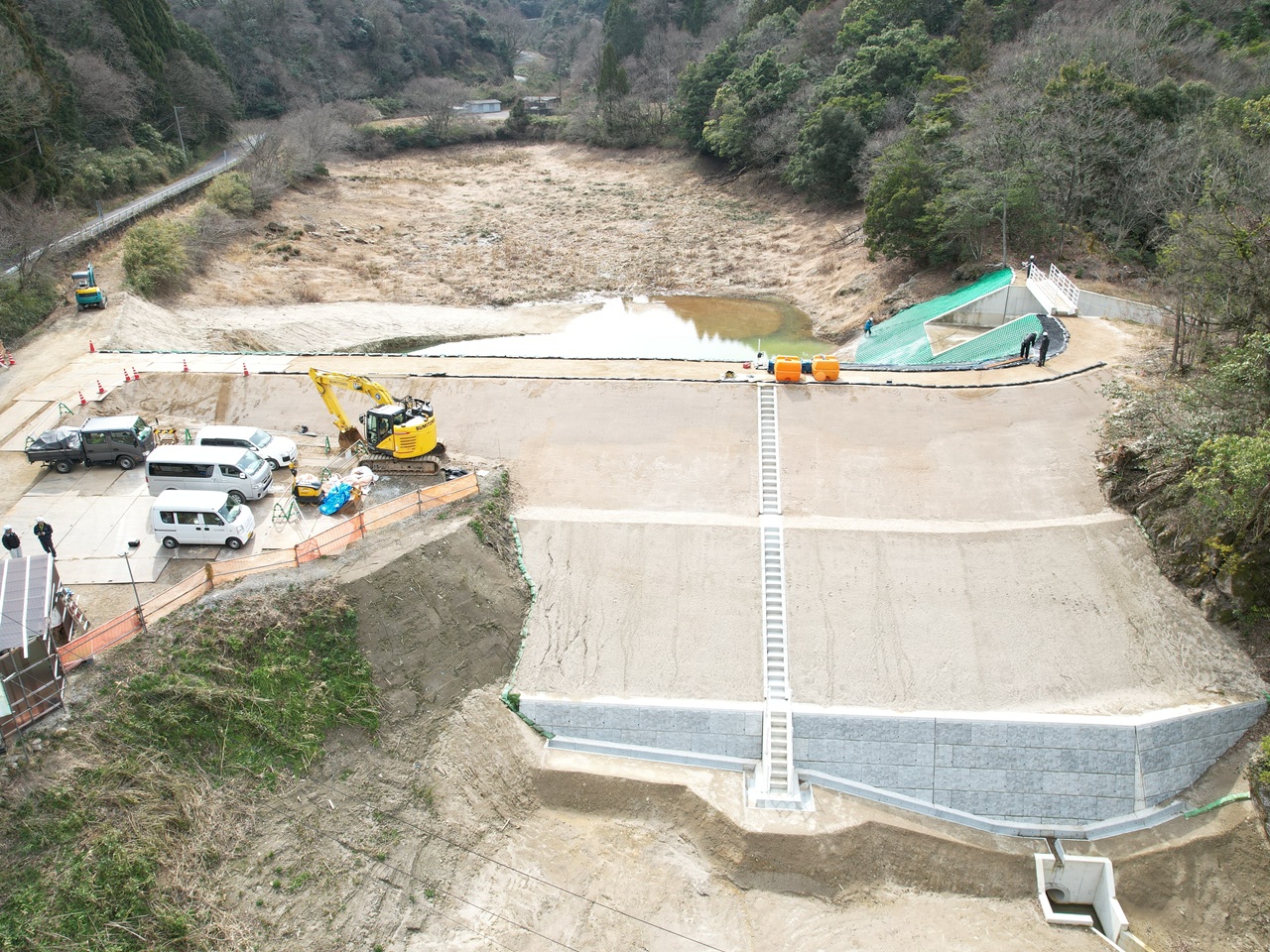 令和７年度　農村地域防災減災事業（ため池整備）鳴滝地区　ため池改修（その３）工事